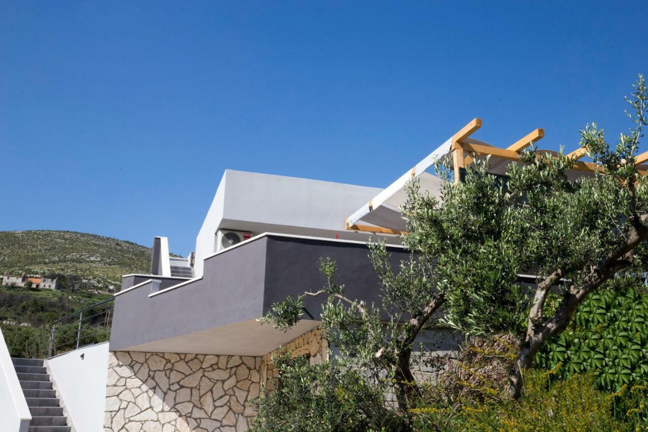 Holiday House M&A&K With Swimming Pool Kaštel Štafilić Esterno foto